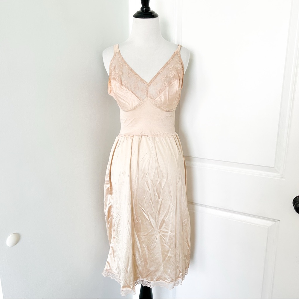 Vintage Cream Nude Lace Slip Dress with Satin Finish - large